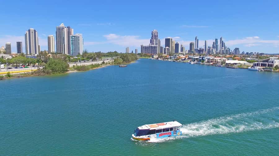 Gold Coast: 1-Hour Land and Water Duck Tour - Letting children take the helm