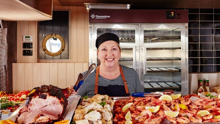 Gold Coast: Sightseeing Cruise with Buffet Lunch - Practical tips for a smoother afternoon