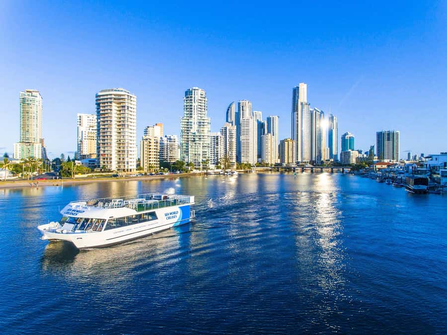 Gold Coast: Sightseeing Cruise with Buffet Lunch - A slow introduction to the Gold Coast waterways