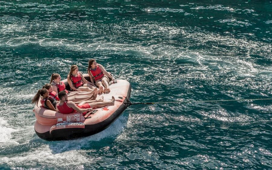 Gran Canaria: Fun Catamaran Cruise with Food and Drinks - Leaving Puerto Rico with a short safety briefing