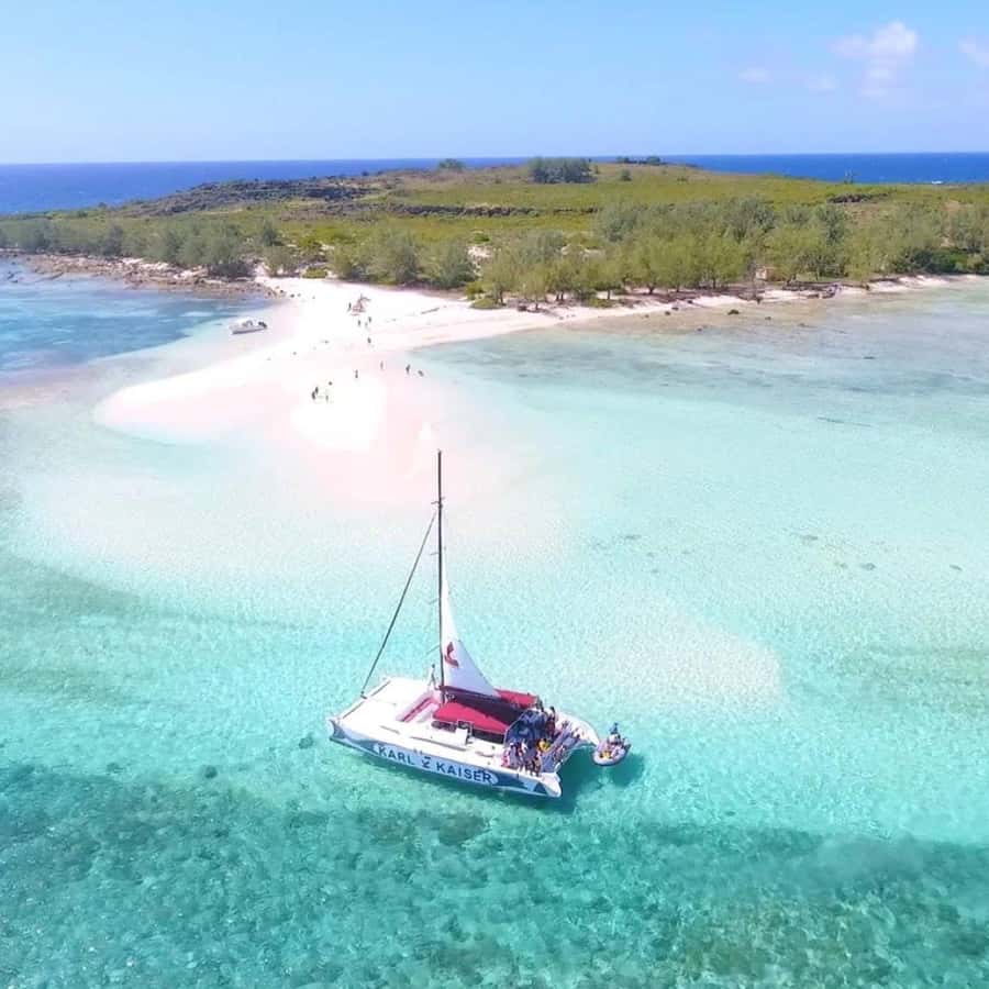 Grand Baie: Catamaran 3 Islands Cruise & Lunch on the Island - Should you book this Grand Baie cruise?