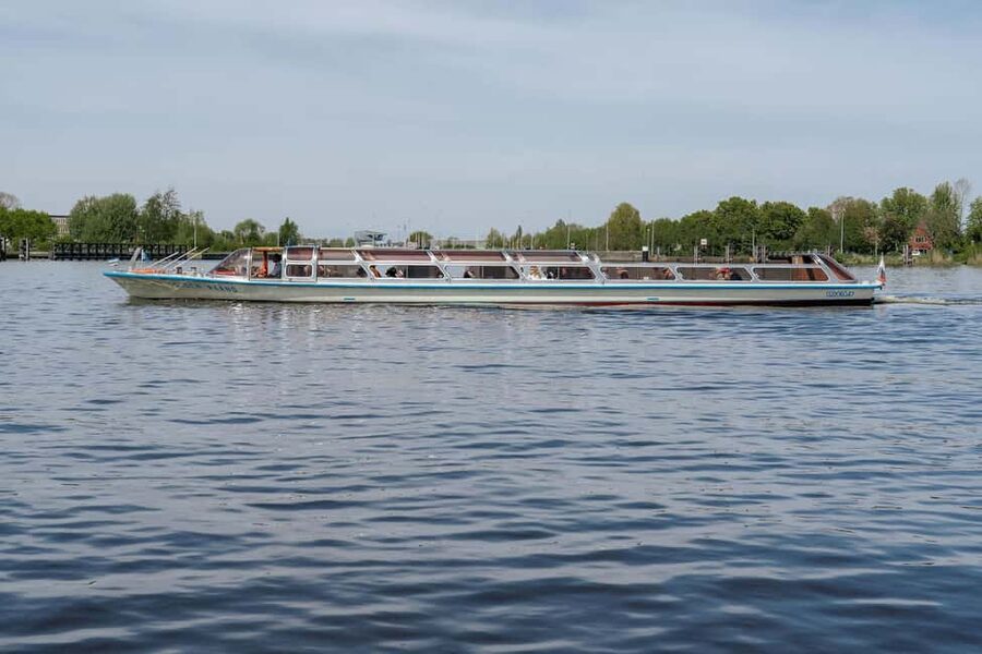Groningen: City Canal Cruise - Passing the Martinitoren