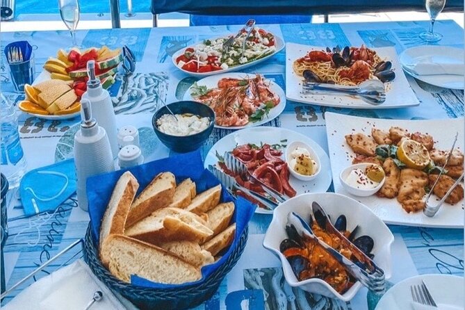 Half-Day Exclusive Catamaran Cruise in Santorini with Meal and Open Bar - Is $133 a good value?