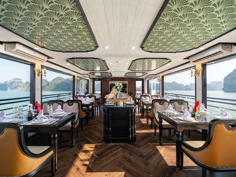 Halong Bay: Luxury Day Cruise with Buffet, Kayak, Swim - Kayaking or bamboo boating through Luon Cave