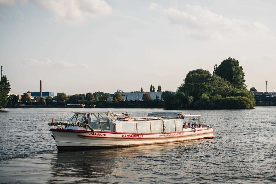 Hamburg: 1-Hour Harbor Cruise - HafenCity and the Elbphilharmonie