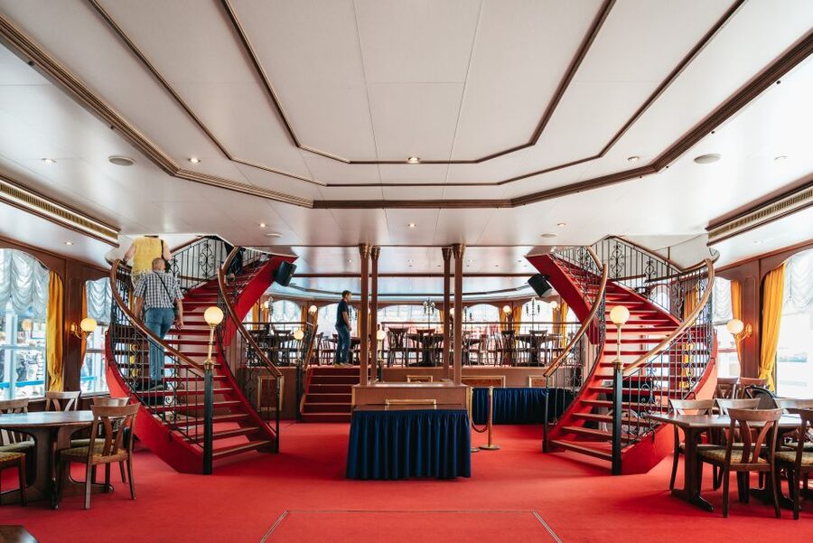 Hamburg: 1-Hour Harbor Sightseeing Cruise with HafenCity - What the one-hour route actually shows you