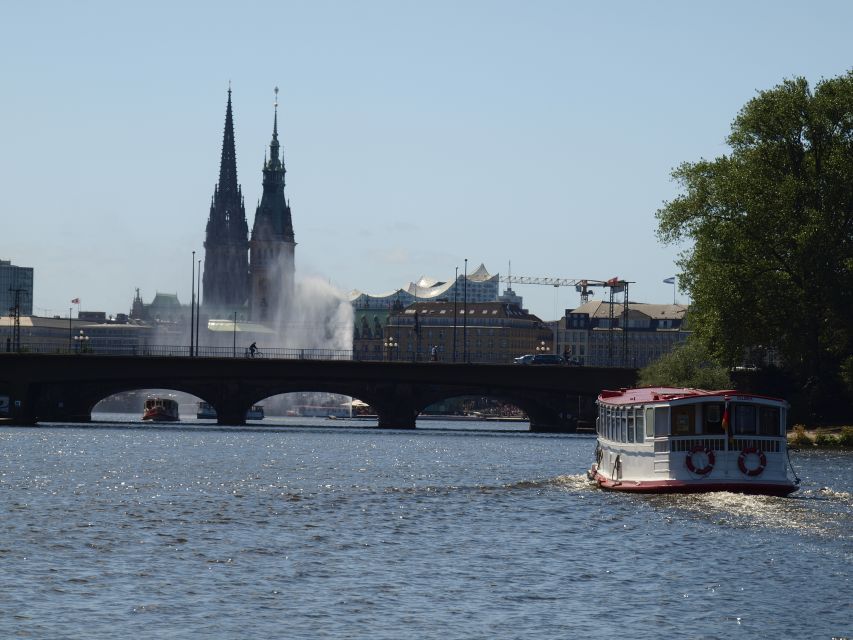 Hamburg: City Cruise on Alster Lake - Practical tips for a better ride
