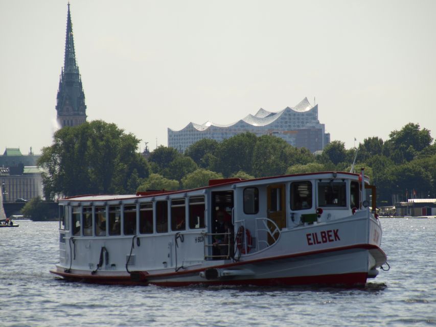 Hamburg: City Cruise on Alster Lake - The Outer Alster route, about 50 minutes on the water