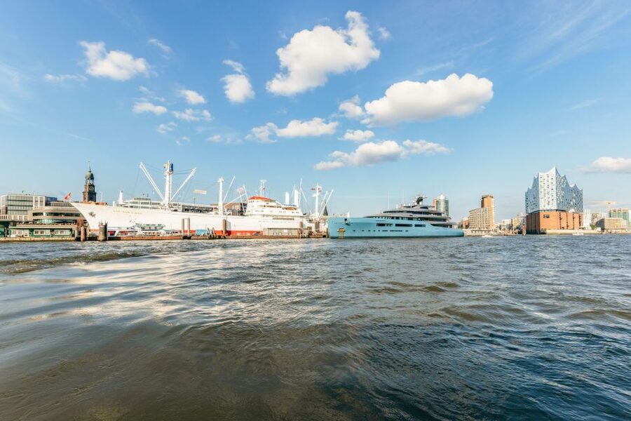Hamburg: Harbor Cruise with Wine and Cheese - Wine, Cheese, and the Pace of the Ride