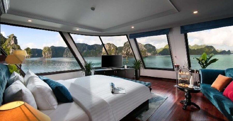 Hanoi: 3-Day Ninh Binh, Ha Long, & Lan Ha Bay 5-Star Cruise - The 7:20 Hanoi pickup and the road south