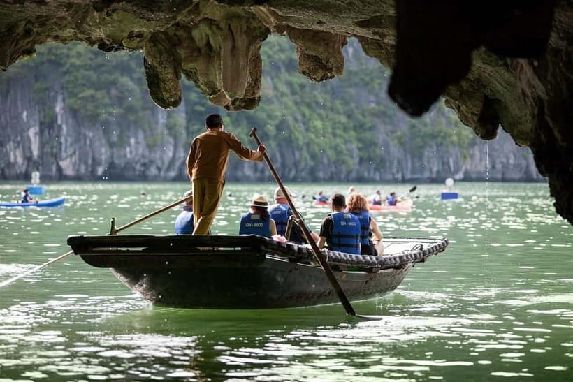 Hanoi: Ha Long Bay Day Cruise - Swimming, Meal, Kayaking - What the guide adds to the experience