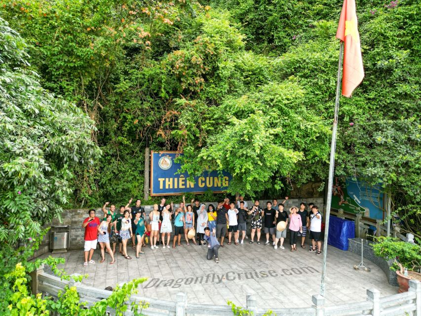Hanoi: Islands & Caves Ha Long Cruise with Lunch & Kayaking - Forty-five minutes by kayak or bamboo boat