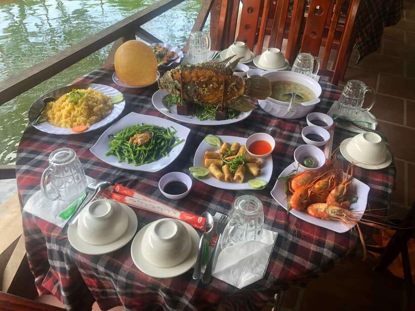 HCM: Mekong Delta Islands Boat & Tuk-Tuk Tour with Tastings - Seeing four islands from the Mekong River