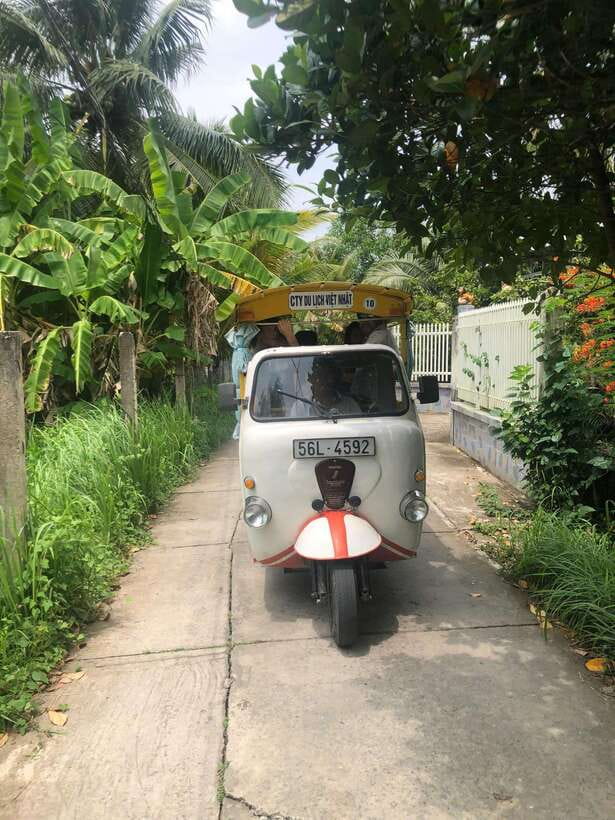 HCM: Mekong Delta Islands Boat & Tuk-Tuk Tour with Tastings - The narrow canal rowboat ride