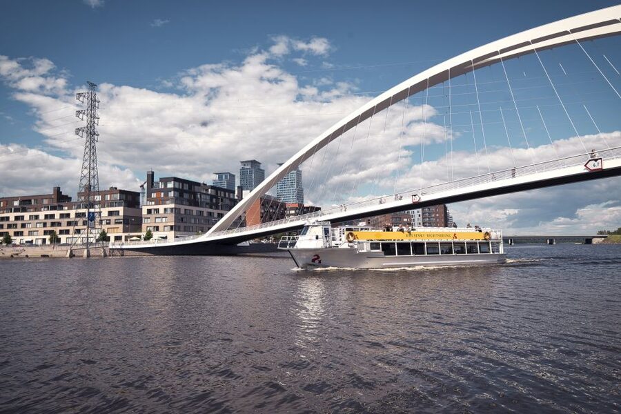Helsinki: City Highlights 1.5-Hour Archipelago Cruise - Finding the boat at Market Square