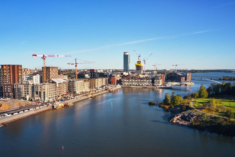 Helsinki: City Highlights 1.5-Hour Archipelago Cruise - Kalasatama, Mustikkamaa, and Korkeasaari