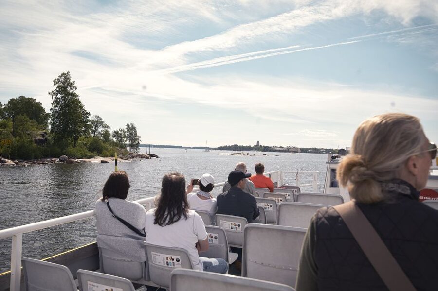 Helsinki: City Highlights 1.5-Hour Archipelago Cruise - Recorded commentary and the onboard setup