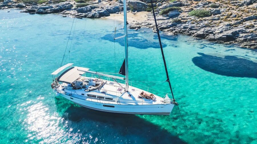 Heraklion: Dia Island Sailboat Cruise with Swimming and Meal - Why 14 people feels better than a crowded boat