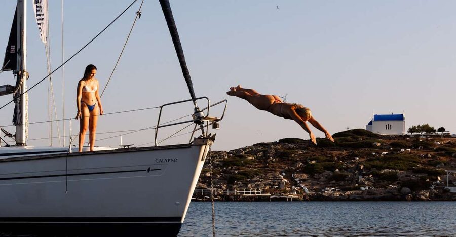 Heraklion: Dia Island Sailing Cruise with Snorkeling - What you eat and drink onboard