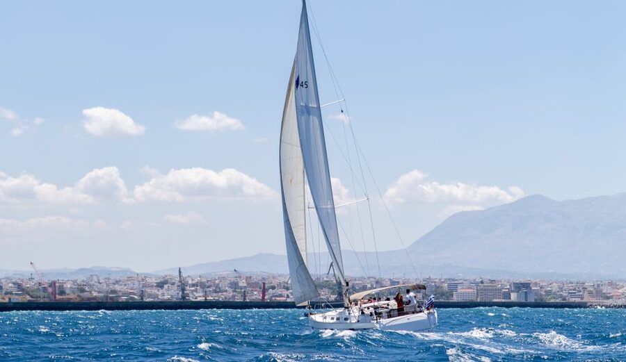 Heraklion: Private Half-Day Sailing Trip to Dia Island - Transfers and meeting-point details