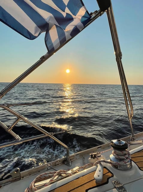 Heraklion: Sailing Cruise to Dia Island with Drinks and Meal - Booking details worth checking