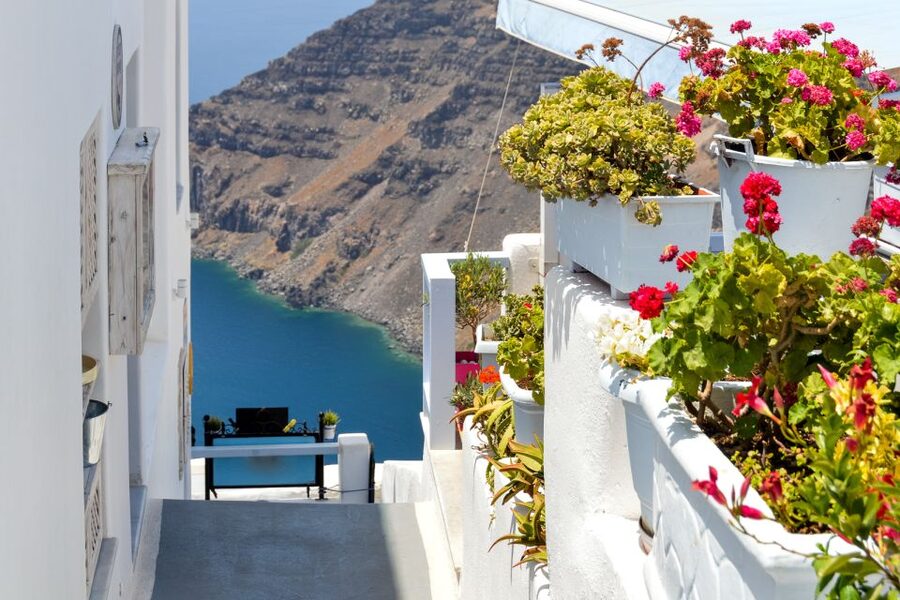 Heraklion: Santorini Day Trip with Boat Transfer & Oia Visit - How to make the day better