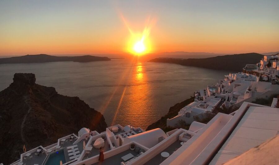 Heraklion: Santorini Day Trip with Boat Transfer & Oia Visit - The two-hour SeaJets crossing