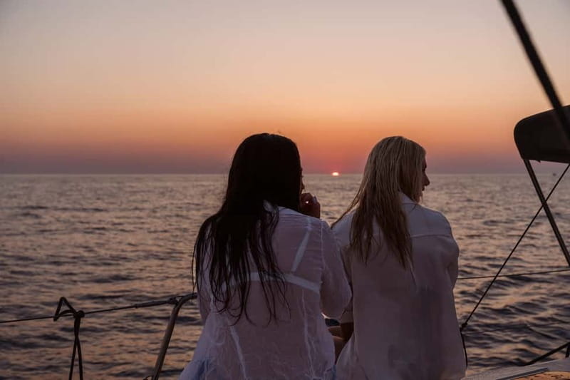Heraklion: Sunset Sailing Cruise Dia Island with Snorkeling - Food onboard, from tomato pasta to seafood dinner