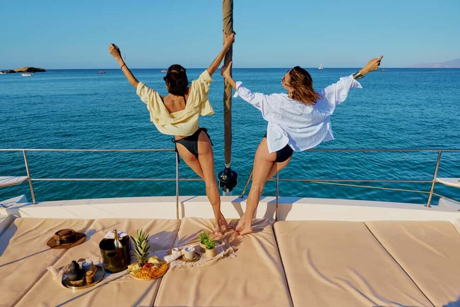 Hersonissos: Luxury Sunset Catamaran Cruise Sushi & Open Bar - Practical planning before you book