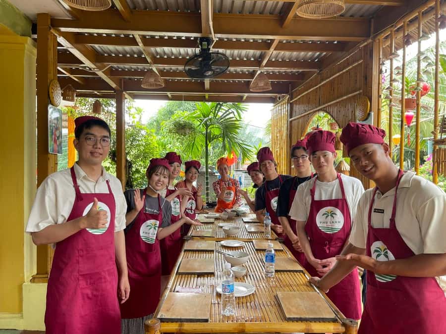 Hoi An: Basket Boat with Lantern-Making & Cooking Class Tour - FAQ