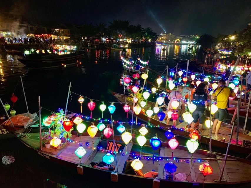 Hoi An: Evening Food Tour with 7 Tastings and Boat Trip - Four hours of Hoi An food, streets, and local life