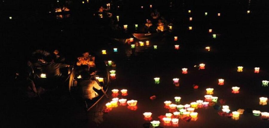 Hoi An : Hoai River Boat Trip by Night and Floating Lantern - Key points to know before you book