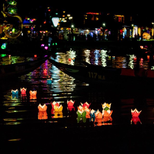 Hoi An : Hoai River Boat Trip by Night and Floating Lantern - What this Hoi An night boat ride actually offers