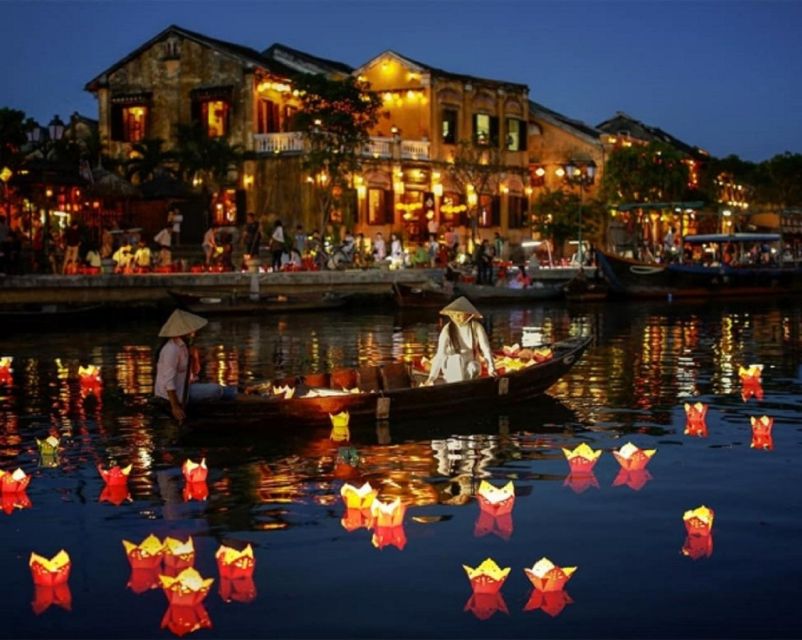 Hoi An : Hoai River Boat Trip by Night and Floating Lantern - Lighting and releasing the floating lantern