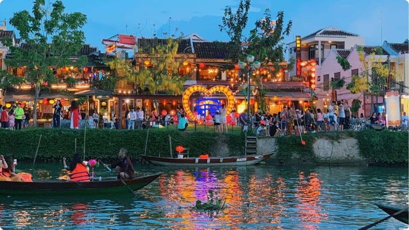 Hoi An: River Lantern Boat Experience with Free 5G eSIM - How the $8 price compares with doing it yourself