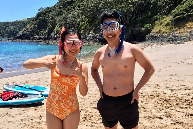 Hole in the Rock Cruise & Island Tour - with two island stopovers - Who will enjoy it most