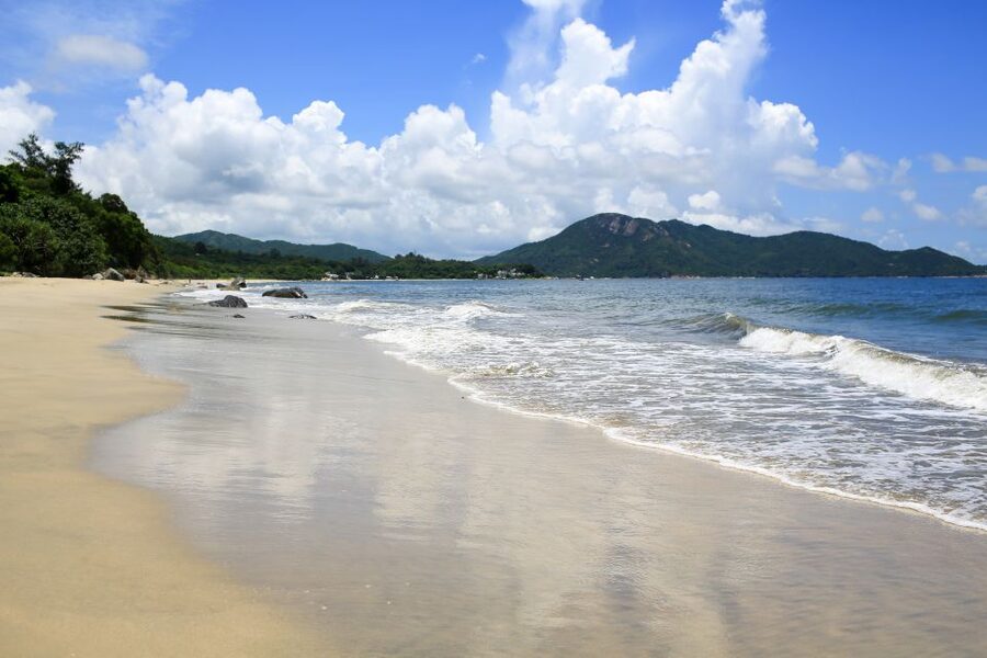 Hong Kong: Boat and NP360 Cable Car or Tai O Day Pass - Who will enjoy this day most