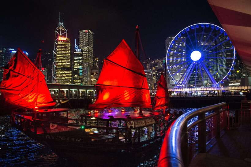 Hong Kong: Dukling, Antique Boat Tour in Victoria Harbour - Finding the Tsim Sha Tsui East pier