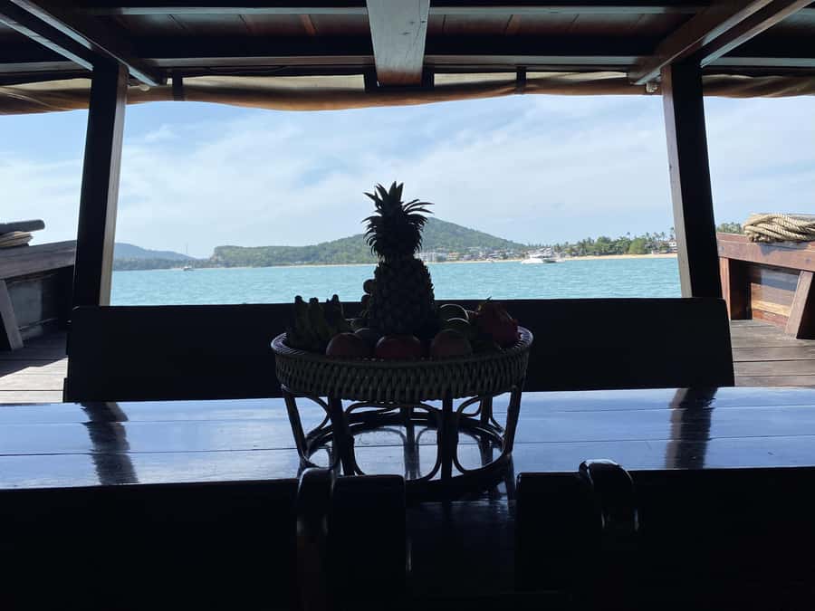 Hua Hin: Full-Day Trip to Sam Roi Yot by Sail Boat - Captain Eric and the crew