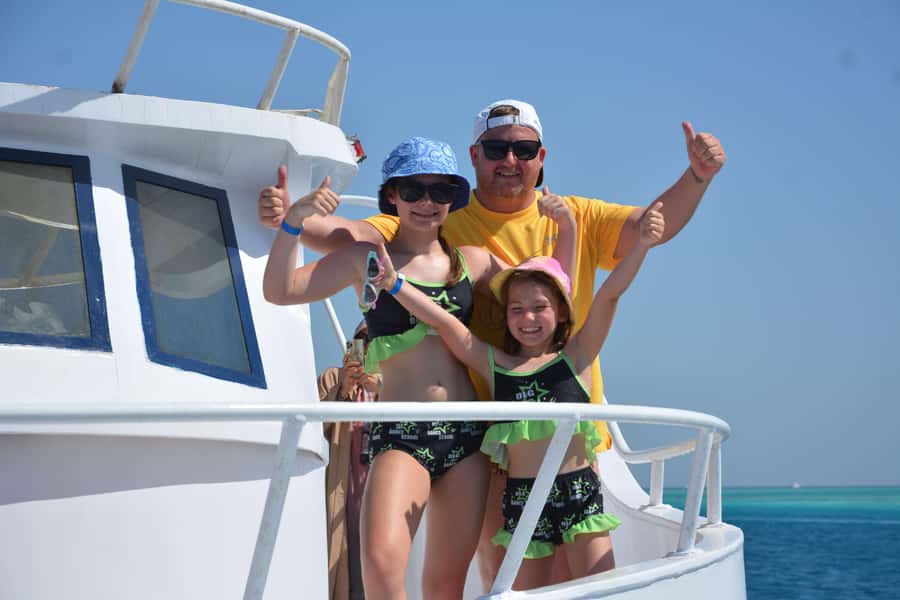Hurghada: Orange Bay Island Boat Trip w/ Breakfast and Lunch - Banana Boat or Sofa Ride
