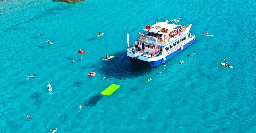 Ibiza: Beach Hopping Cruise w/ Paddleboard, Food, & Drinks - The mood on board