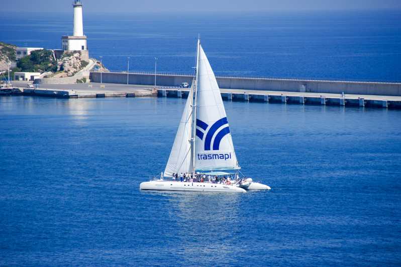 Ibiza: Catamaran Cruise to Formentera with Meal and Drinks - A fresh meal rather than a packed lunch