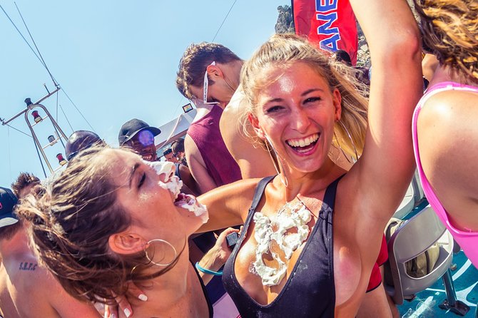 Ibiza Ocean Club Boat Party with 3 Hours Premium Drinks and DJ - After-party and club entry