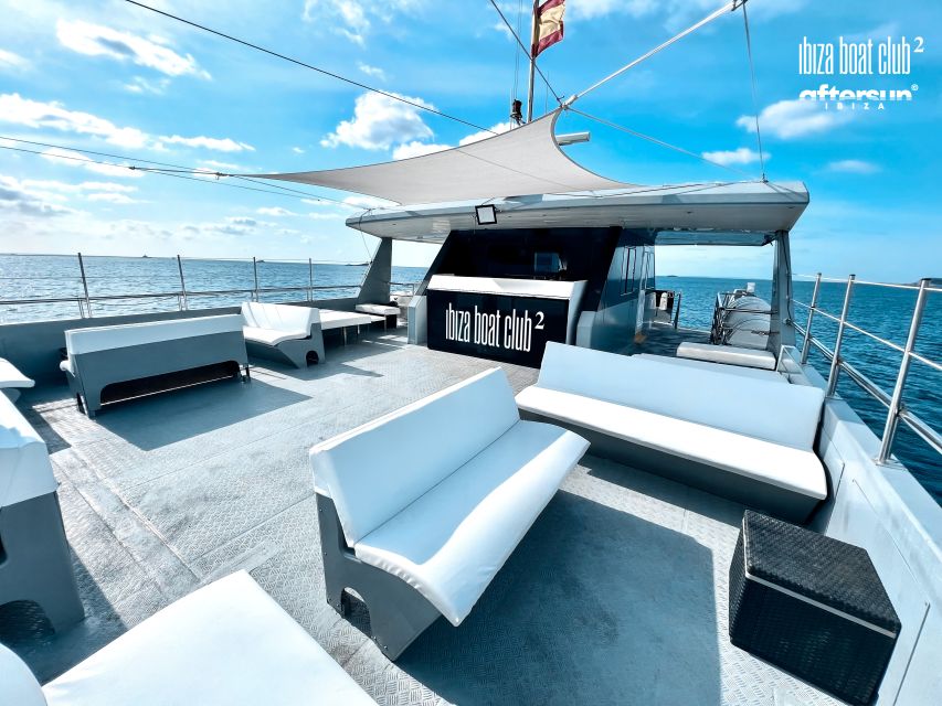 Ibiza: Sunset Boat Party at Ibiza Boat Club with Open Bar - Who will enjoy this most?