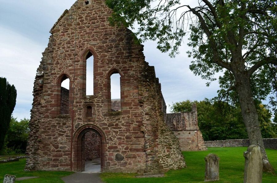 Inverness: Loch Ness Cruise, Castle, and Outlander Tour - Culloden Battlefield: the day’s emotional center