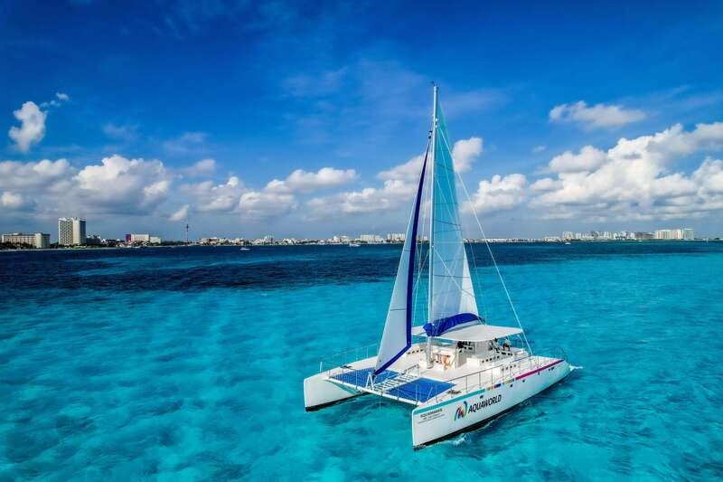 Isla Mujeres: Catamaran with Open Bar, Snorkeling and Lunch - What this Isla Mujeres catamaran day is really like