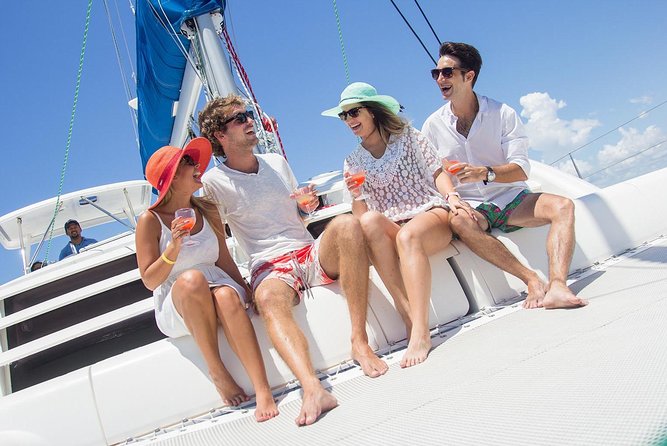 Isla Mujeres Luxury Sailing: Adults Only or Family Friendly - The five-and-a-half-hour promise, and the real clock