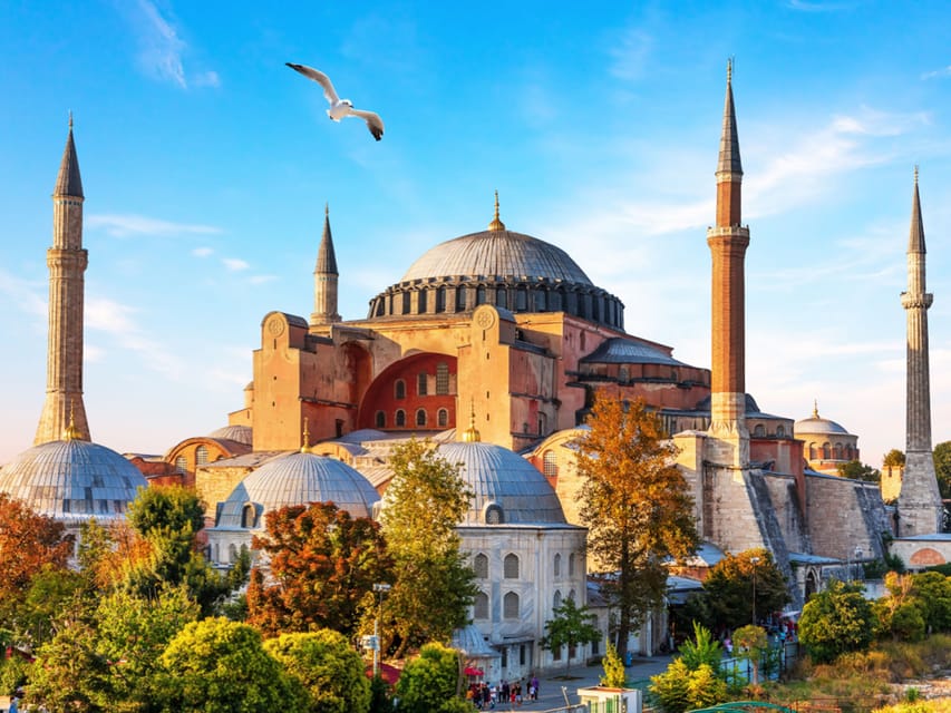 Istanbul: Basilica, Hagia Sophia, Blue Mosque Tour & Cruise - Who should book it?
