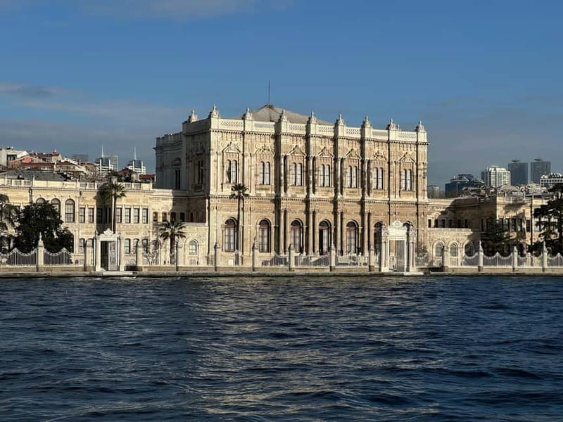 Istanbul Bosphorus: 3-Hour Day Cruise's with Asian Side Stop - Palaces, mosques, and bridges along the European shore
