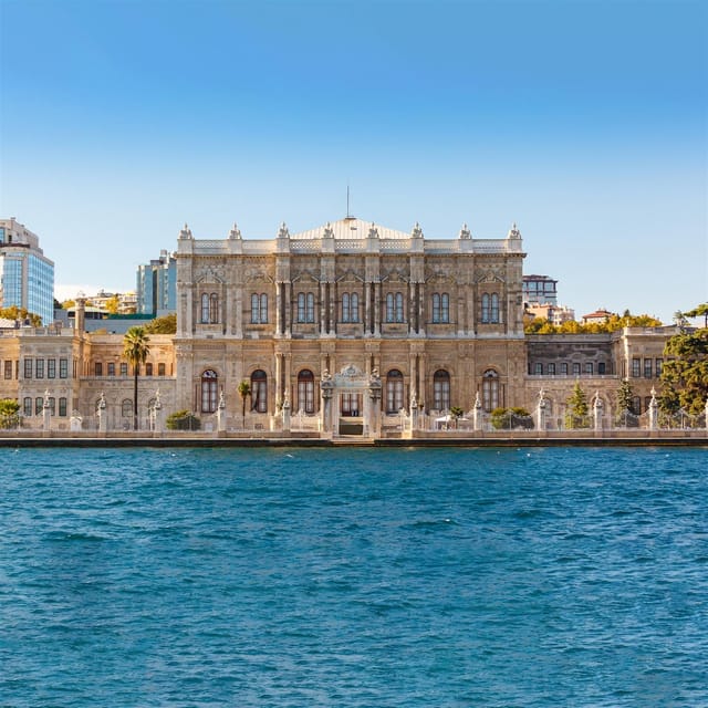 Istanbul: Bosphorus Cruise from Europe or Asia & Audio Guide - The Asian shore: Anadolu Hisarı and Küçüksu Kasrı